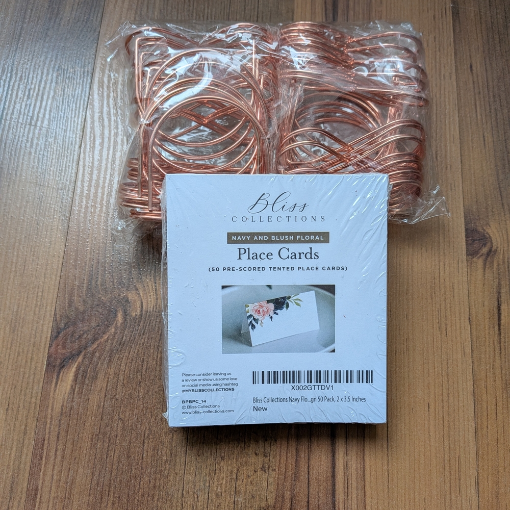 Brand New Bliss Collections 50 Pcs Place Cards with 20 Pcs Rose Gold Holders